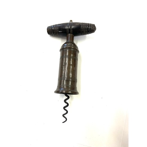 546 - Antique corkscrew