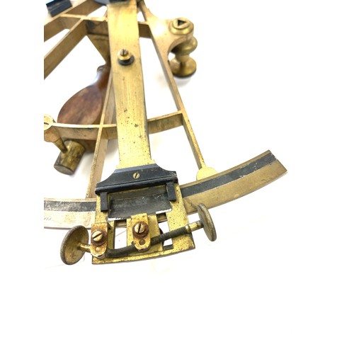 488 - Antique 19th century ships sextant, CH Chevalier Palais Royal Paris