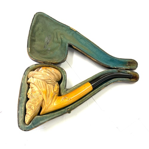 483 - Large Meerschaum pipe of a Turkish gentleman in original case