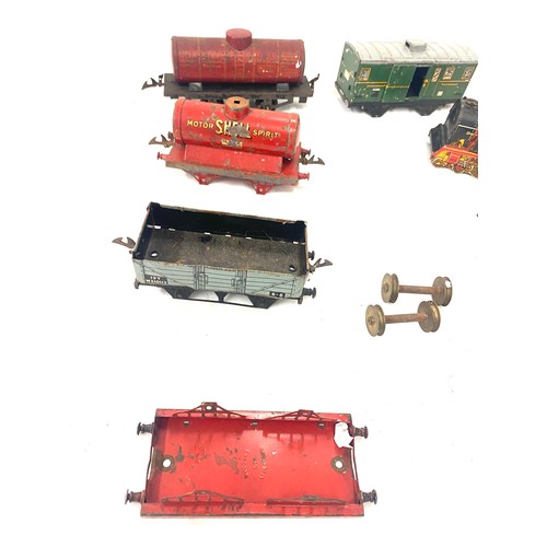 167 - Selection vintage tin trains and carriages