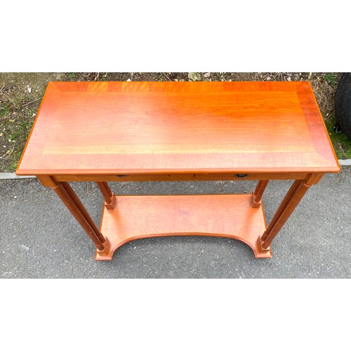 572 - Mahogany 2 drawer console table, approximate measurements: Height 31 inches, Width 32 inches, Depth ... 