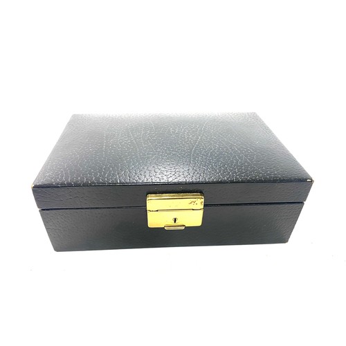 529 - Jewellery box and a selection of assorted costume jewellery