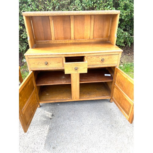 585 - 3 Drawer, 2 drawer light oak hutch sideboard, approximate measurements: Height 51 inches, Width 47 i... 