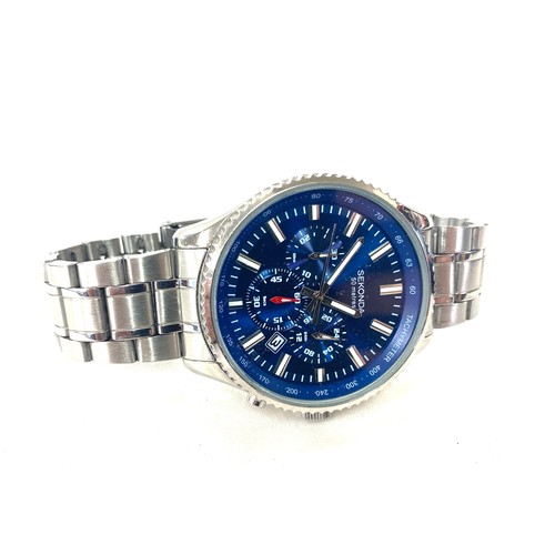 492 - Gents cased Sekonda Tachymeter wristwatch, blue dial and metal strap