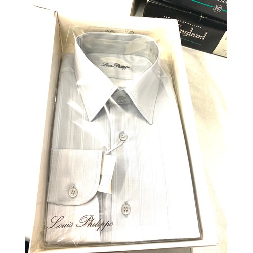 359 - Selection of boxed mens shirts includes Rocola, Peter England etc