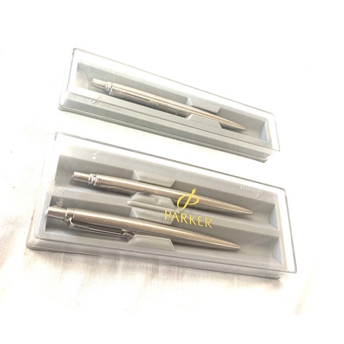 432 - 3 Boxed vintage parker ball point pens