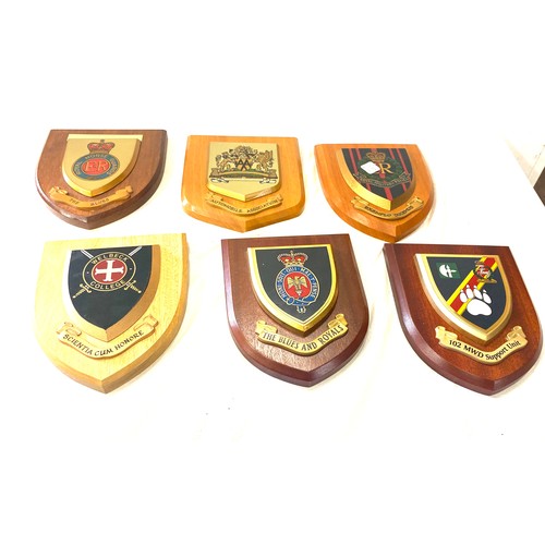 69 - Selection of assorted wall plaques