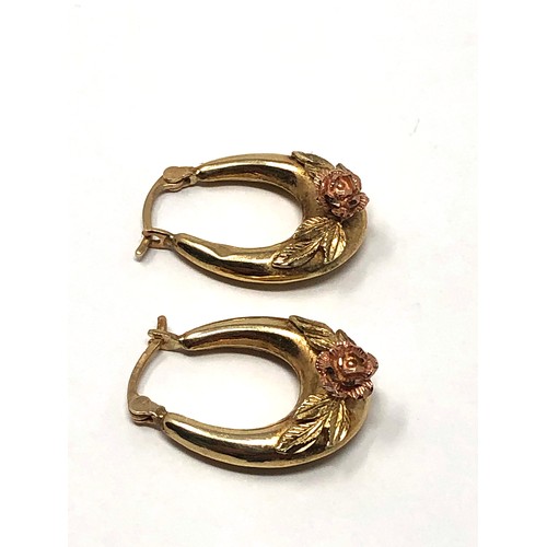 90 - 9ct gold floral hoop earrings weight 2.2g