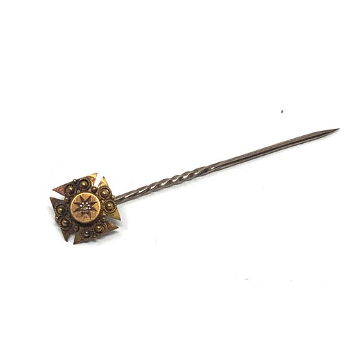 91 - Antique 15ct gold & small rose diamond stick pin measures approx 5cm long