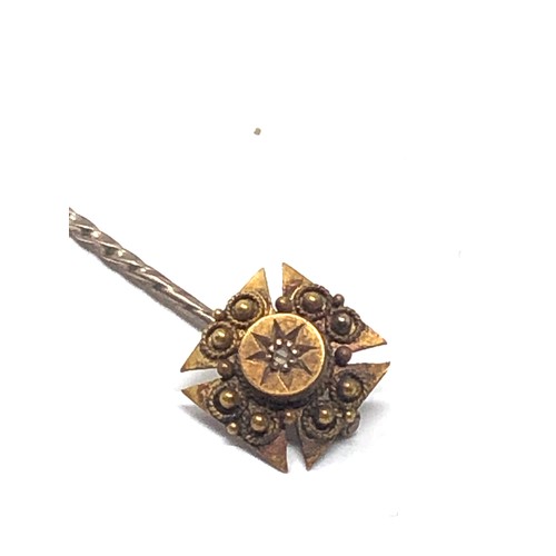 91 - Antique 15ct gold & small rose diamond stick pin measures approx 5cm long