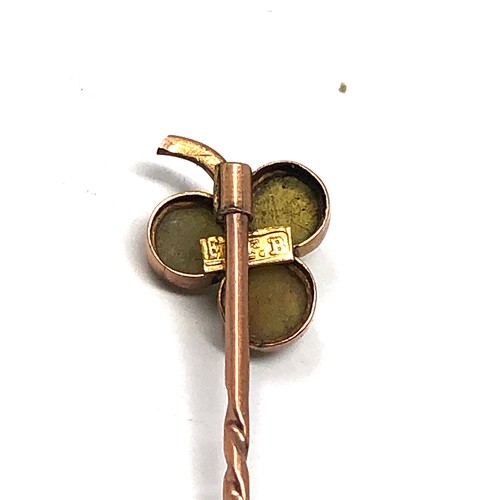 92 - Antique gold stone set stick pin measures approx 5.5cm long