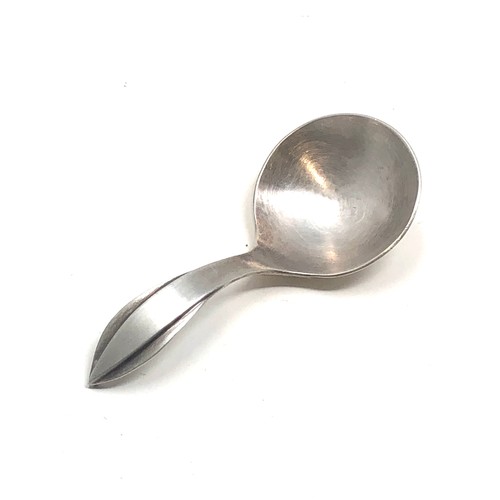 16 - Silver tea caddy spoon