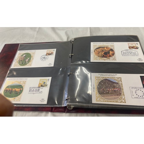 98 - 3 Folders of vintage first day covers includes New Format Booklet, British Food And Farming, British... 