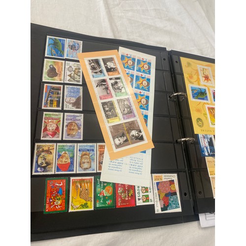 300 - Large selection of vintage and later stamps