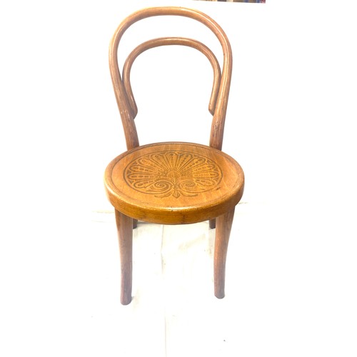 580 - Inlaid child bentwood thonet chair