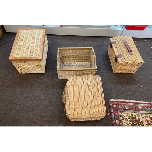 360 - Selection of wicker baskets