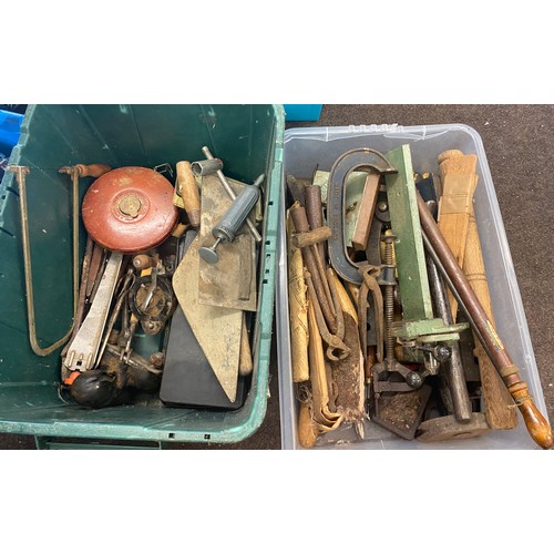 234 - Large selection of vintage and later tools