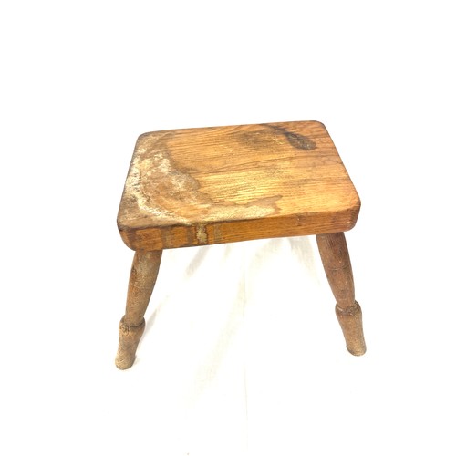 193 - Vintage elm stool 10 inches tall 10 inches long 7.5 inches wide