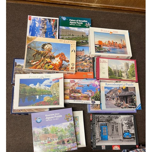 313 - Large selection of assorted Puzzles