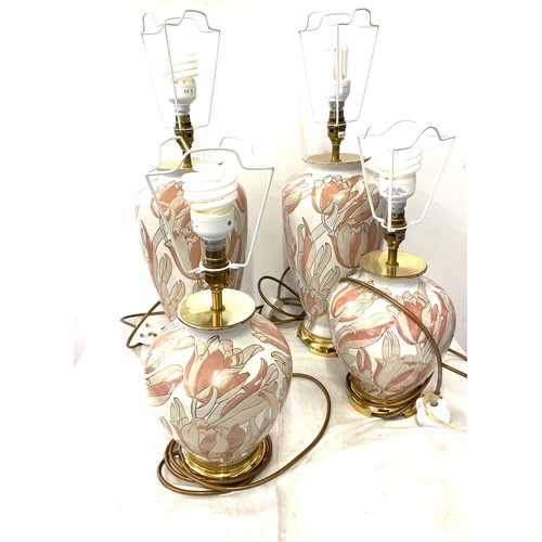 282 - Selection of 4 table lamps and shades, working order