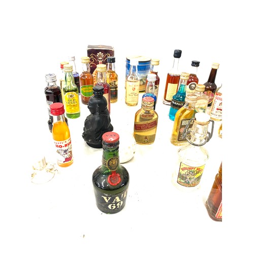 172 - Large selection of alcohol miniatures inludes archers, whiskey etc