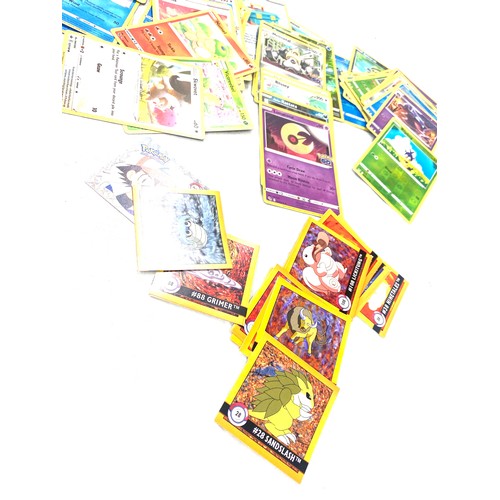 541 - Selection of Pokemon artbox 1999 stickers and reverse halo trading cards, mint condition no duplicat... 