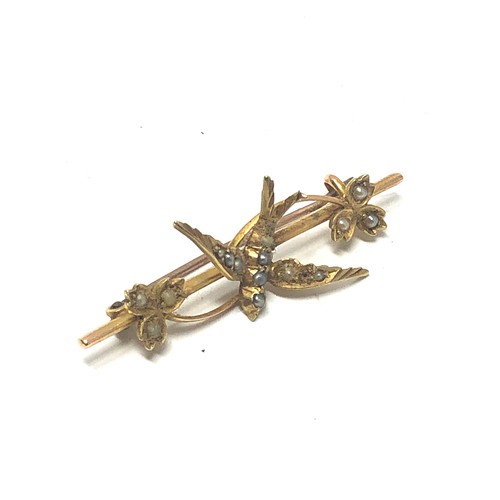 225 - 15ct gold antique seed pearl swallow motif brooch (2.8g)