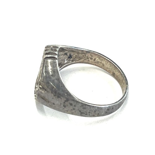 558 - Vintage silver Manchester United football ring