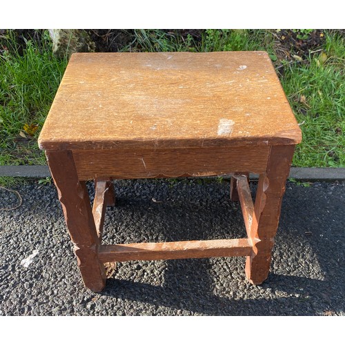 604 - Small oak foot stool