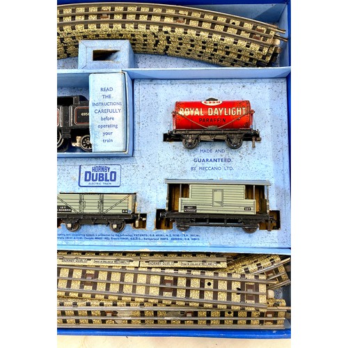 141 - Hornby Dublo Electric gauge OO train / rail layout