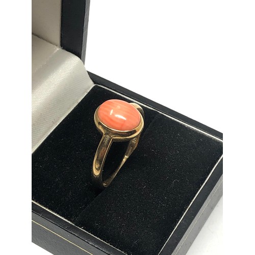 108 - 9ct gold coral ring weight 2.6g