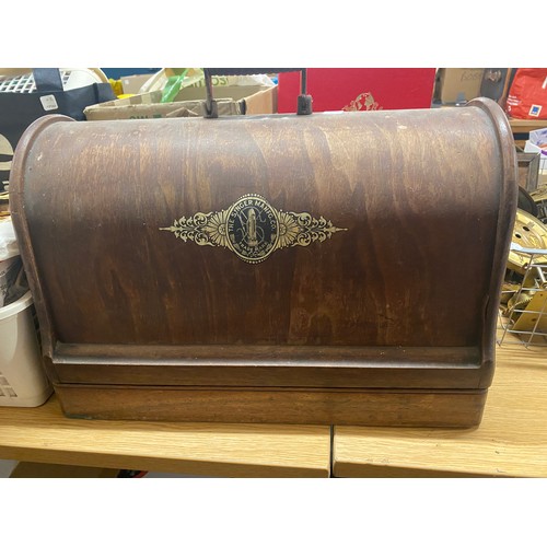 333 - Vintage cased singer sewing machine