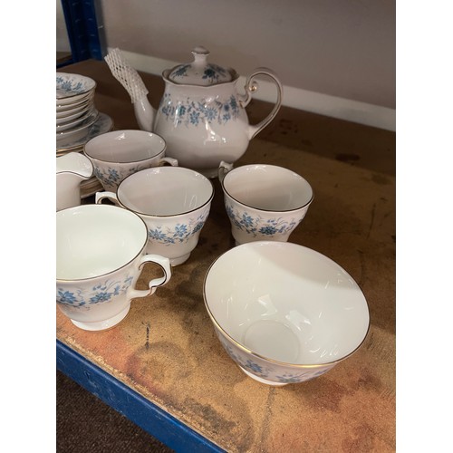 416 - Part Colclough tea service braganza