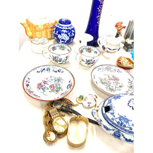 104 - Selection of miscellaneous includes pottery, glassware etc