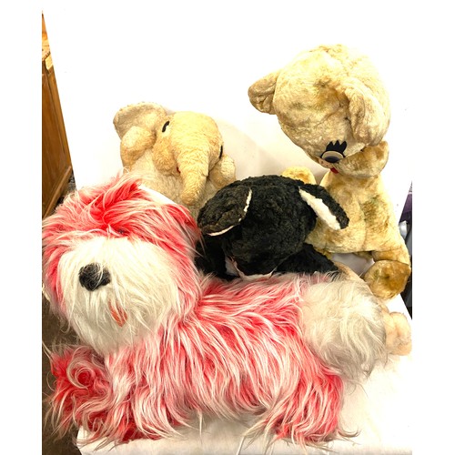 331 - Large selection of vintage and later teddies