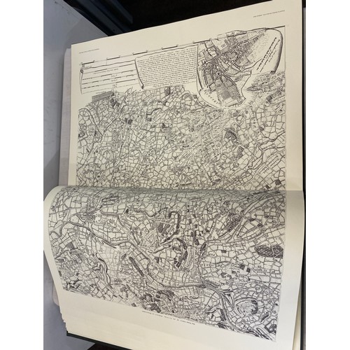 319 - Vintage map book, a topographical survey of the country of berks
Map book measures approx length 21.... 