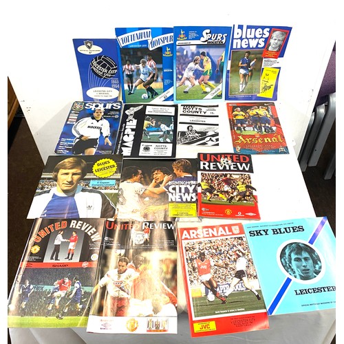 227 - Selection of vintage Football magazines includes years 1960s onwards