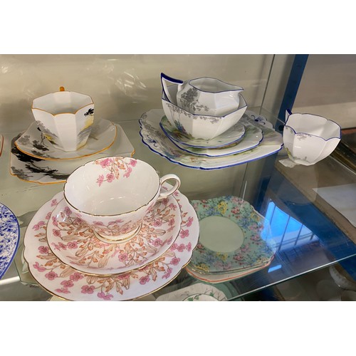 353 - Large selection of assorted Shelley china, some af includes 1930s queen Anne trio, 1960s coffee pot ... 