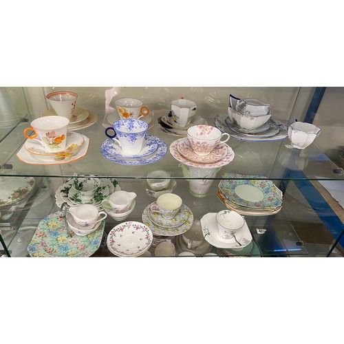 353 - Large selection of assorted Shelley china, some af includes 1930s queen Anne trio, 1960s coffee pot ... 