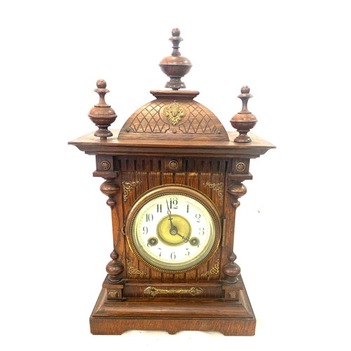 75 - Vintage 2 key hole oak mantle clock, height approx 17 inches, untested