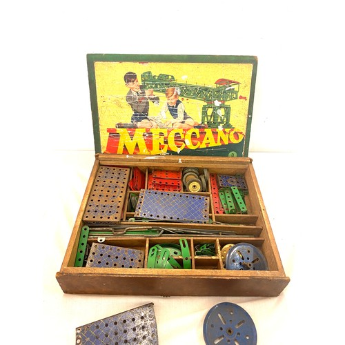 124 - Vintage boxed meccano set 3