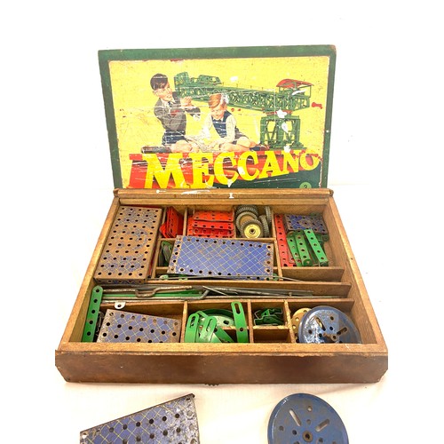 124 - Vintage boxed meccano set 3