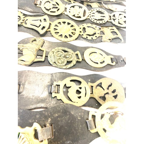 179 - Large selection of horse brasses