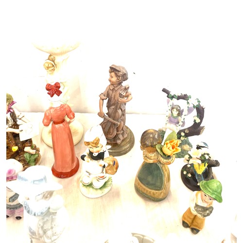 247 - Large selection of assorted figurines includes Alfretto, Bristolia, Giuseppe armani etc