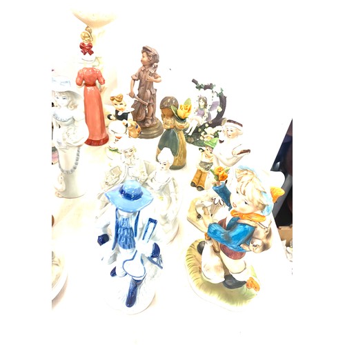 247 - Large selection of assorted figurines includes Alfretto, Bristolia, Giuseppe armani etc