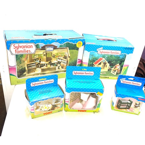 118 - Selection of various Sylvanian families sets