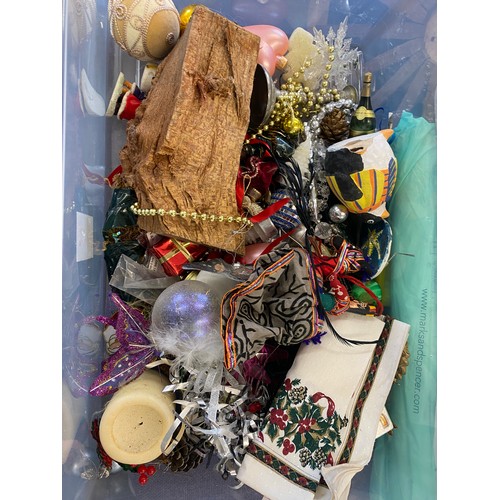 181 - Large selection of assorted Christmas decorations