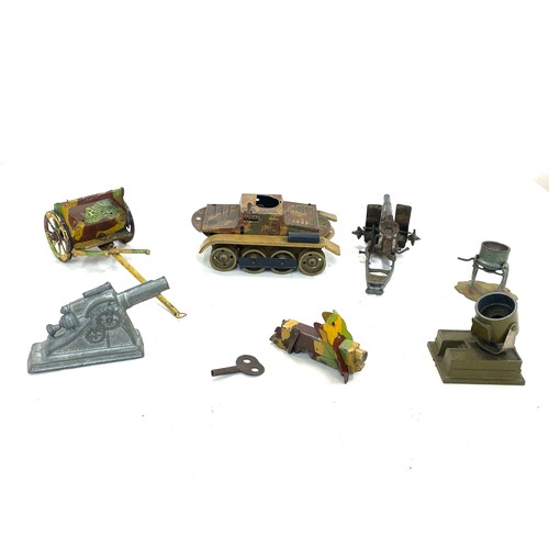 21 - Small quantity of vintage tin plate toys including a tank a/f