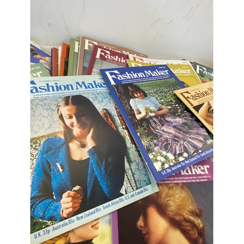 135 - Selection vintage pattern magazines