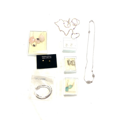 593 - Selection of assorted jewellery includes silver necklaces, silver earrings, 9ct gold faux pearl earr... 